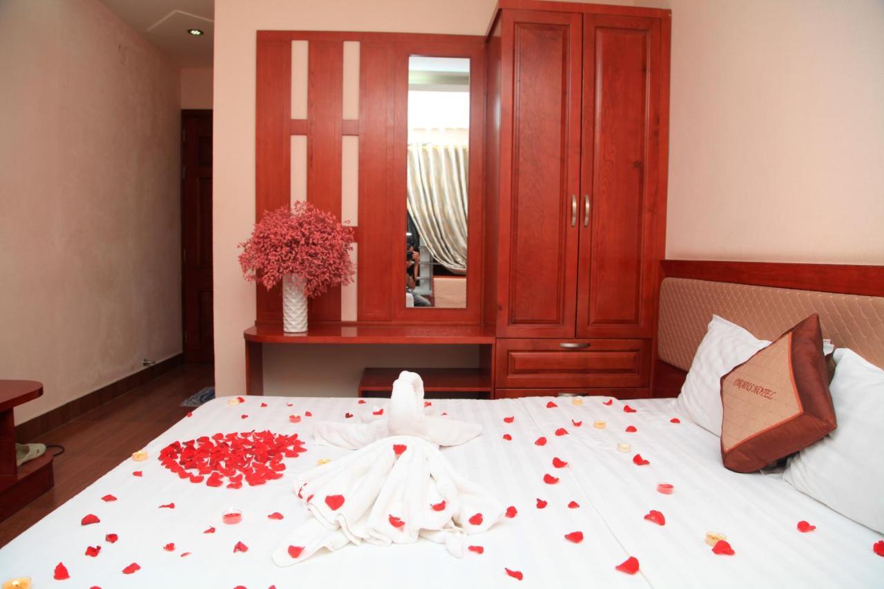 Paradis Hotel Ha Long Bagian luar foto